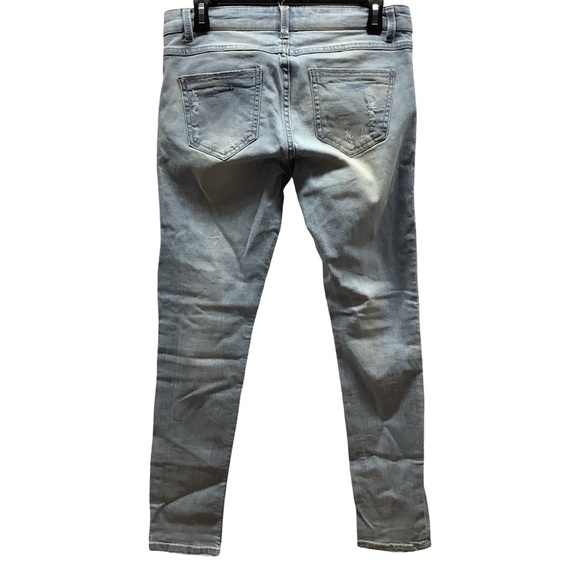 Forever 21 Size 27 Light Blue Distressed Denim Jeans. Preloved. - Picture 4 of 5